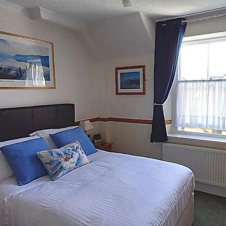 Amble House Bed & Breakfast Кесвик Екстериор снимка