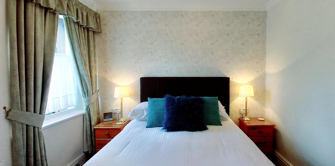 Amble House Bed & Breakfast Кесвик Екстериор снимка